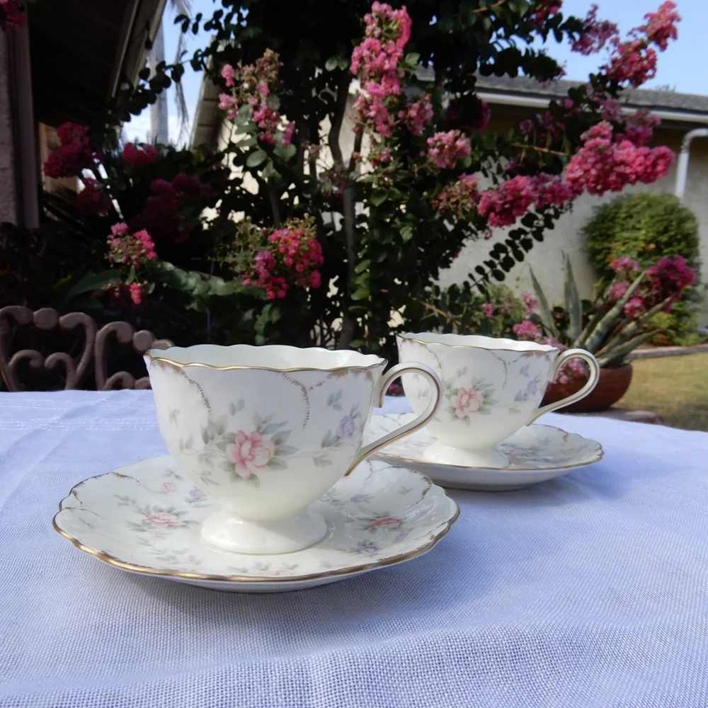 VTG Floral Tea Cup & Saucer Set x2 - Picture 6 of 6